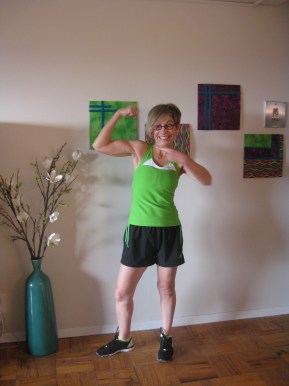 Showing off the man bicep!